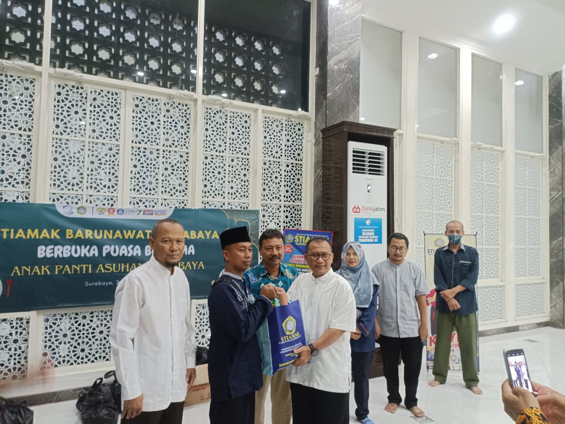 Gambar STIAMAK BERBAGI DG ANAK ANAK PANTI