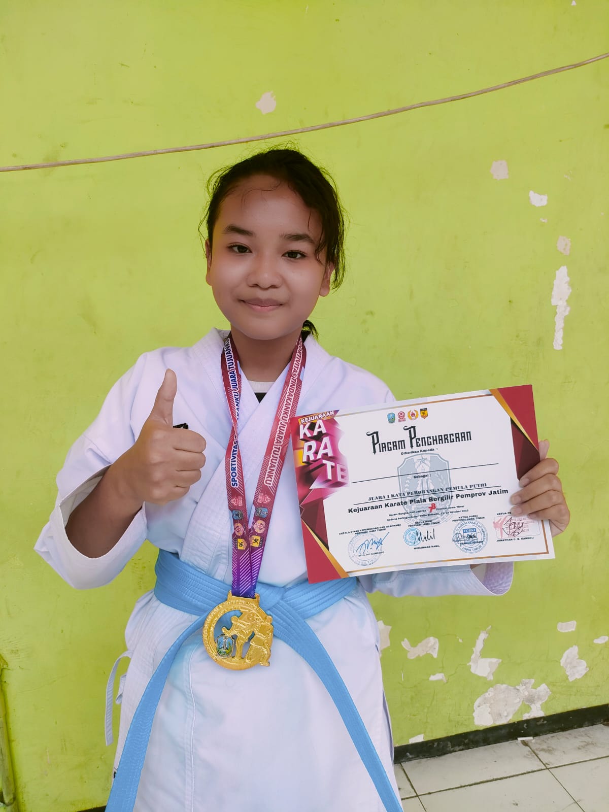 Gambar SD Barunawati Juara 1 Lomba Karate di Pemprov Jawa Timur