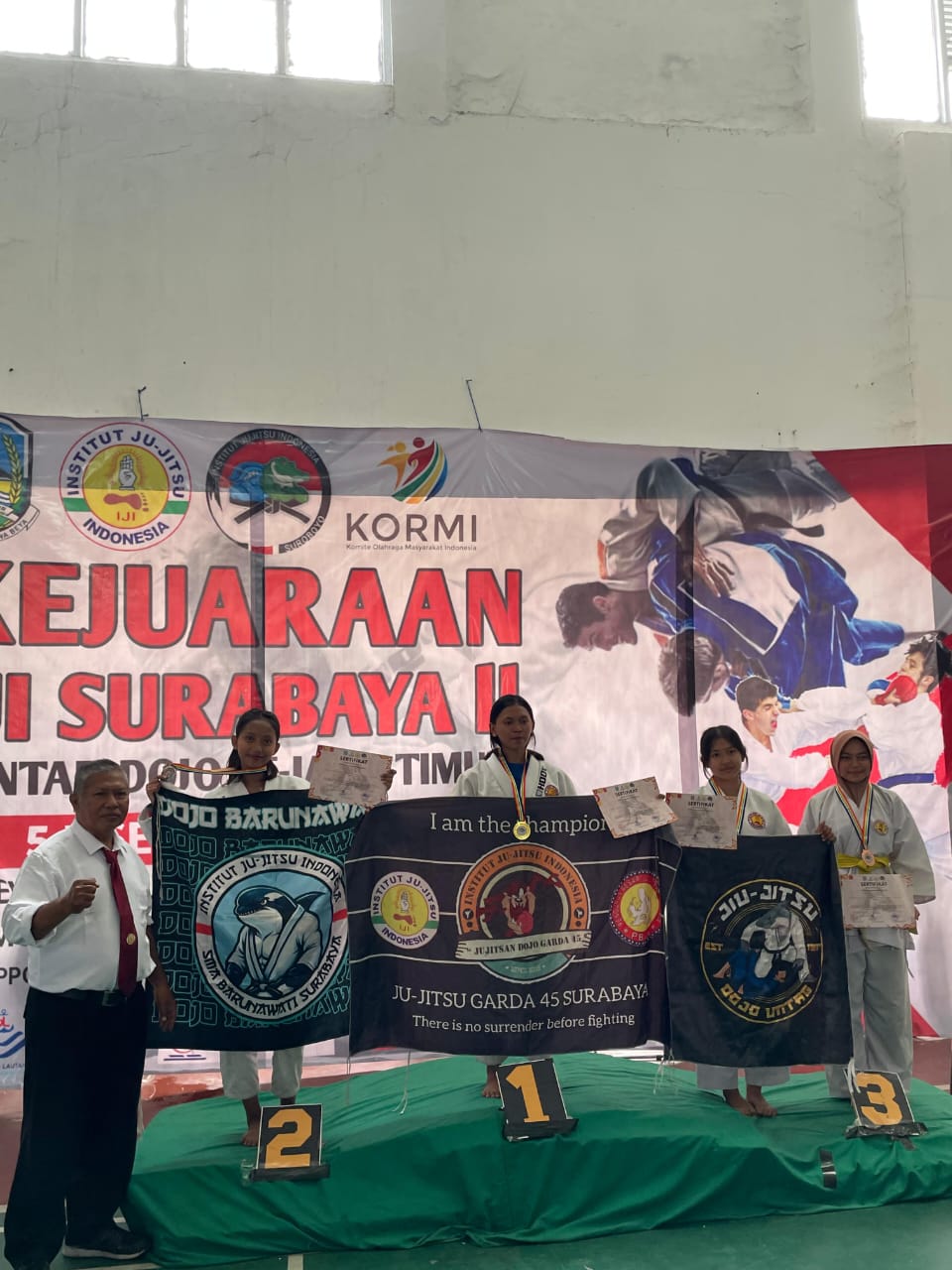 Gambar SMA Barunawati Surabaya Juara 2 Ju-Jitsu antar Dojo se Jawa Timur